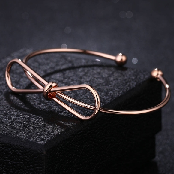 Bow Bracelet Rose Gold - Picture 3 of 6